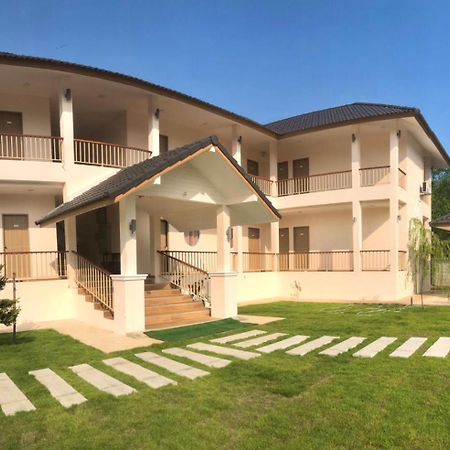 แหลมงอบเฮาส์ Laemngob House Villa Eksteriør billede